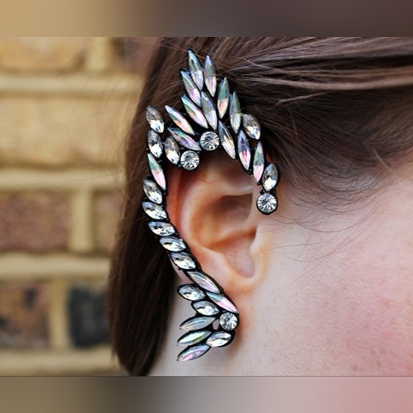Crystal Gothic, Wing, Fairy, Elf Ear Cuff / Crawler Earring - Picture 3 of 3